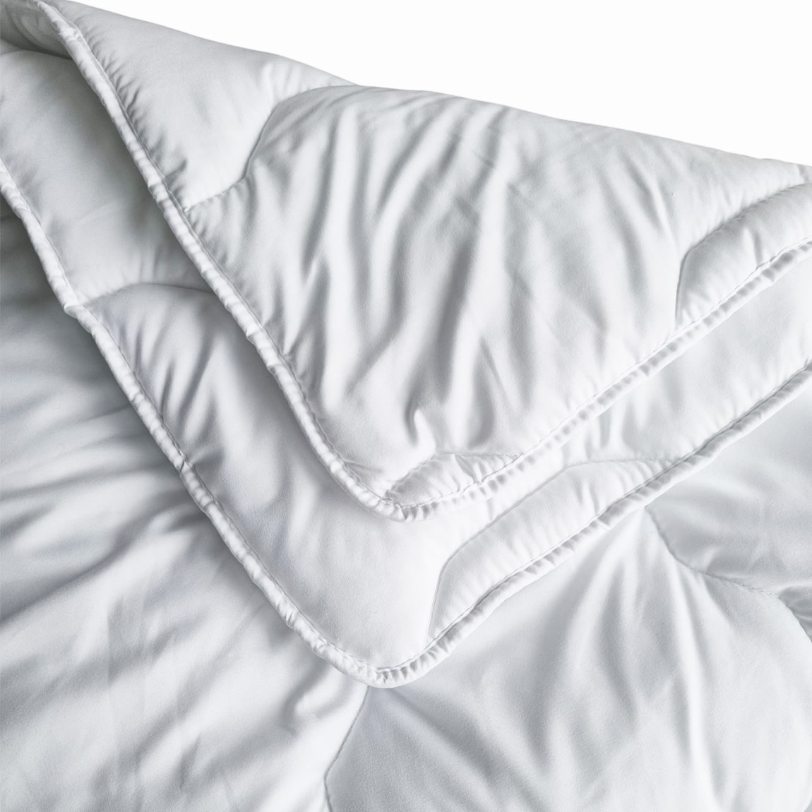 koldra-antyalergiczna-caloroczna-silikonowa-140×200-dewa-biala-c2-2-EAN-GTIN-5903206630239 kołdra antyalergiczna całoroczna silikonowa rozmiar 140x200 biała dewa-2